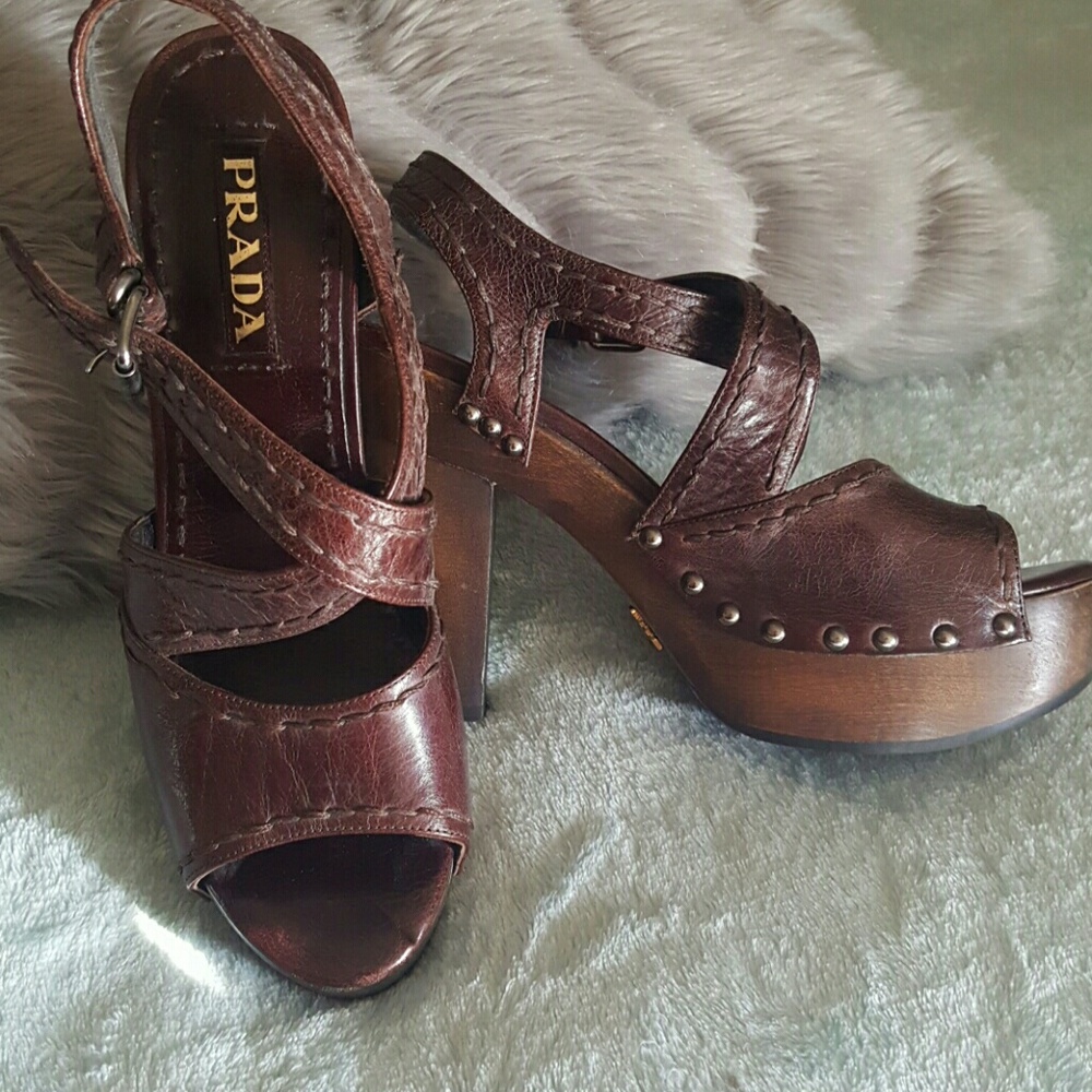 Heels - Picture 2 of 3